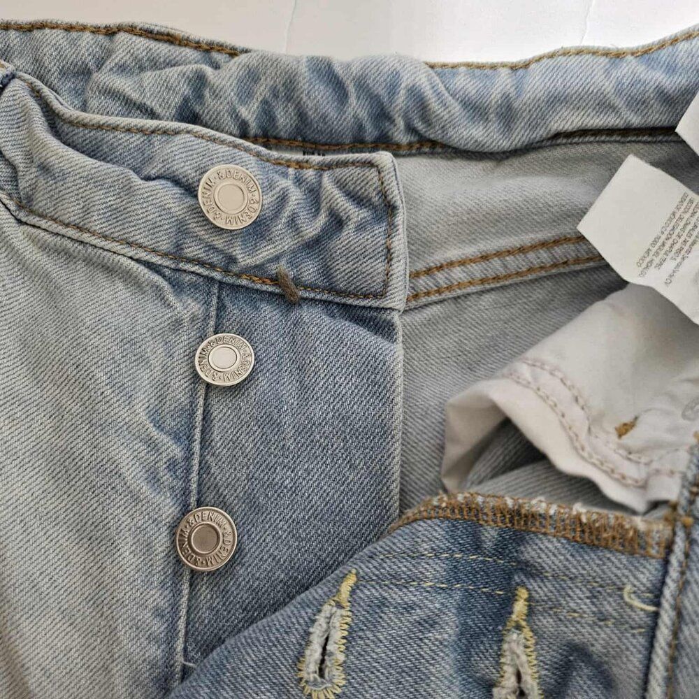 &Denim by H&M 90s Boyfriend Jeans Women's Light Wash Distressed Button Fly Size - Picture 5 of 9